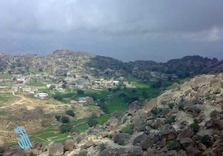 محافظ المخواة يتفقد قرى جُبل شدا الأسفل 1 498 0