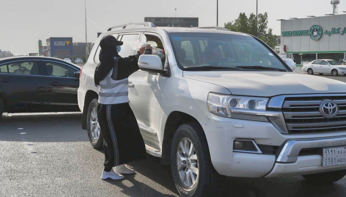 أمانة جدة .. توزيع وجبات إفطار الصائمين 2 2 11