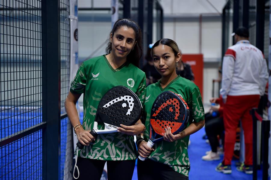 1653505686 44 المنتخب الوطني للسيدات يخسر أمام عمان في منافسات البادل بدورة
