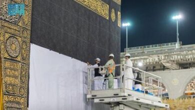 1655673072 شؤون الحرمين ترفع ثوب الكعبة المشرفة استعداداً لموسم حج 1443هـ