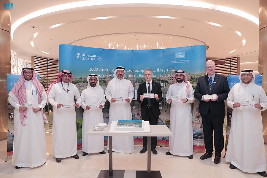 “الخطوط السعودية” تبدأ تسيير رحلات مباشرة بين جدة وبرشلونة 1 1