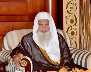 1657484173 شؤون المسجد النبوي تعرب عن تعازيها في وفاة والدة الإمام