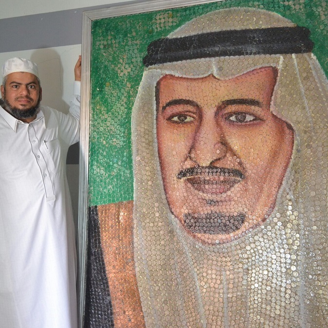 الوحيد الذي يرسم بالعملات .. هشام النجار: فخور بصورتين للملك وولي العهد 2 221