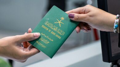 الجوازات توضح شرطان لإصدار وتجديد وجواز السفر لمن هم أعلى