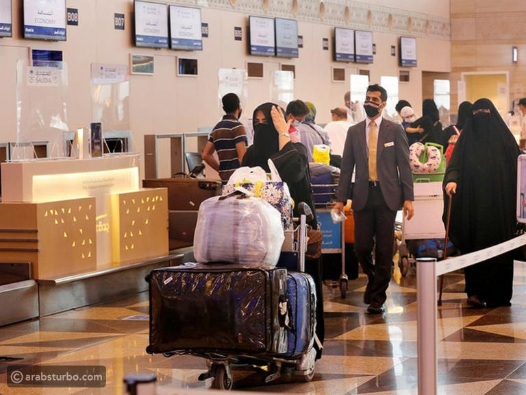 السعودية تحظر نقل 30 مادة في أمتعة الركاب لخطورتها