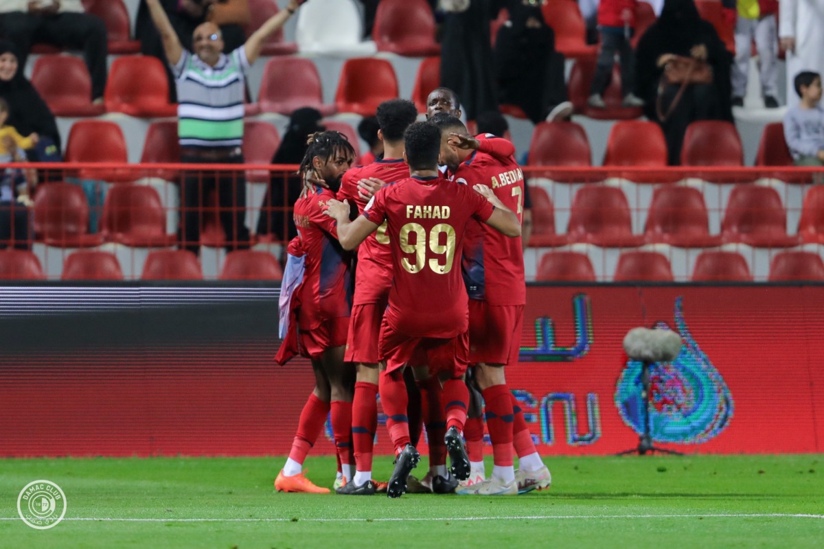 التعادل الإيجابي 2-2 يحسم لقاء ضمك والرياض 1 F3wIQ0AXEAAtEJd