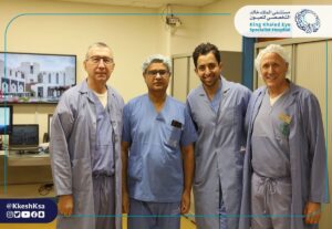 مستشفى "التخصصي للعيون " يجري عملية "اندو إن" لزراعة البطانة الداخلية 2 F9SGTW2X0AAodoS