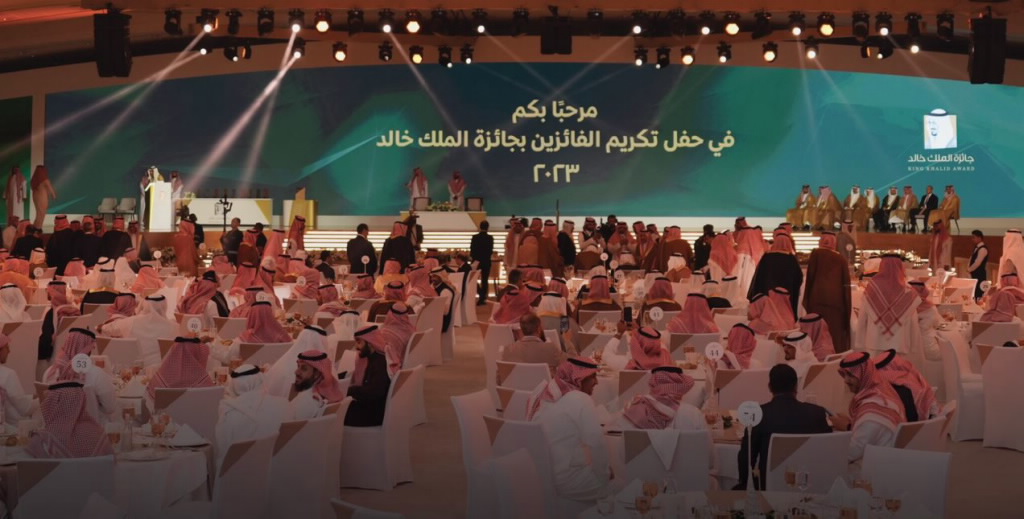جائزة Medium
