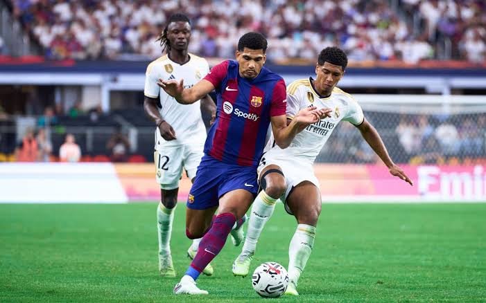اليوم الرياض تشهد كلاسيكو العالم بين ريال مدريد وبرشلونة 1 IMG 0814