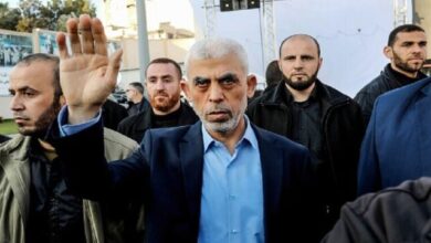 الاحتلال ينشر فيديو للسنوار بنفق بخان يونس