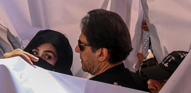 خان