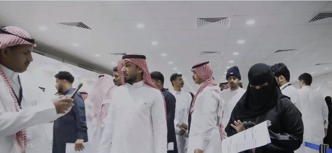 من 2000 متقدم بملتقى التوظيف الثاني في جازان
