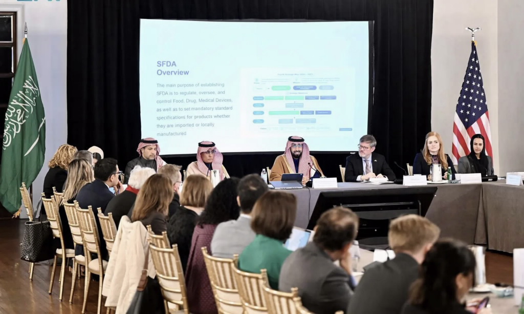 المملكة وأميركا تبحثان فرص الاستثمار في مجالات الغذاء والدواء 1 IMG 1316 Medium