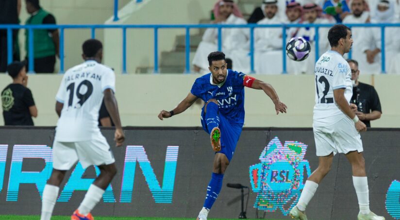 الهلال يستهل مشوار المحافظة على اللقب بثلاثية 1 الهلال 66ca519b789ae