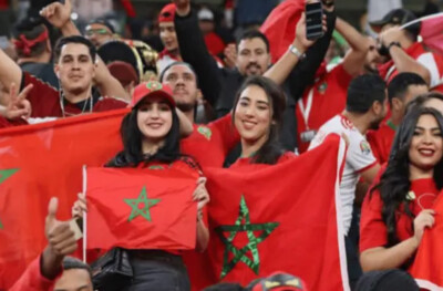 نساء في المدرجات