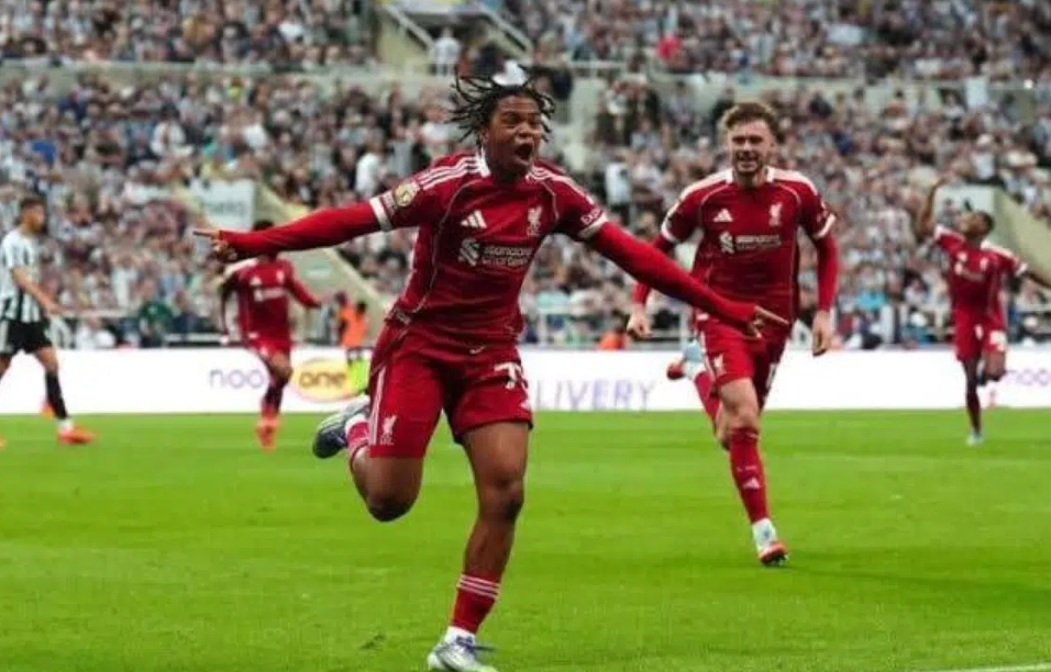 ليفربول ينتزع فوزاً مثيراً من نيوكاسل في الدوري الإنجليزي 1 Screenshot 2025 08 28 230530