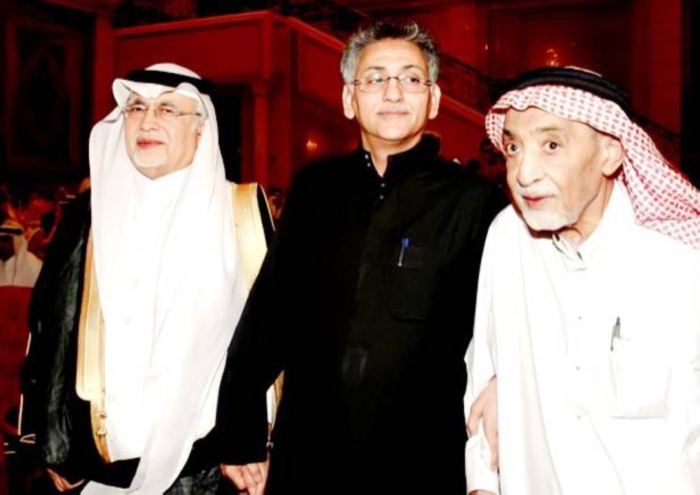 فقندش مع عبدالعزيز خوجه وخفاجي