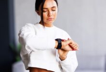 psychology says people who still wear a watch when their phone tells the time arent being old fashioned theyre keeping time without opening the door to everything else t