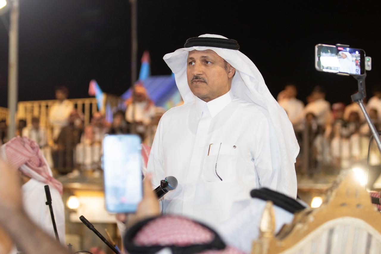 مهرجان الأطاولة التراثي يجمع الشاعر عبدالواحد بجمهوره 1 e9c855c1 bacf 4594 a5aa d103d21649e3