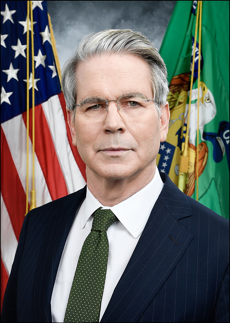 وزير الخزانة الأميركي : 3 سيناريوهات محتملة أمام إيران خلال شهرين 1 Official portrait of Treasury Secretary Scott Bessent
